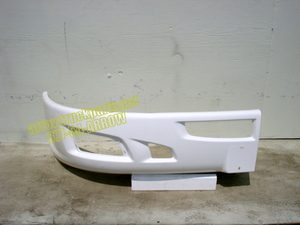 Kenworth T660 Bumper: Fiberglass