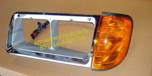 Freightliner FLD120 / FLD112 Headlamp Bezel W/ Turn signal- Left