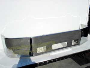 Peterbilt 387 Bumper - '02-UP Chrome 16" no fog light holes