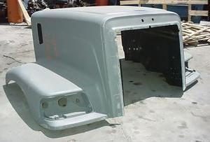 Peterbilt 385 Long / 377B Redesigned Hood