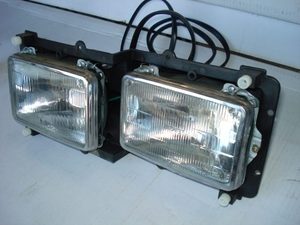 Freightliner FLD120 / FLD112 Headlamp Assembly: Left