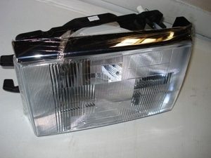 Volvo WIA / WCA Headlamp Assembly-Left